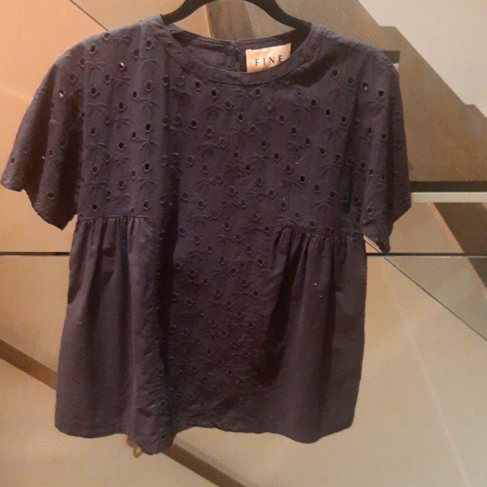 Cute eyelet navy short sleeve